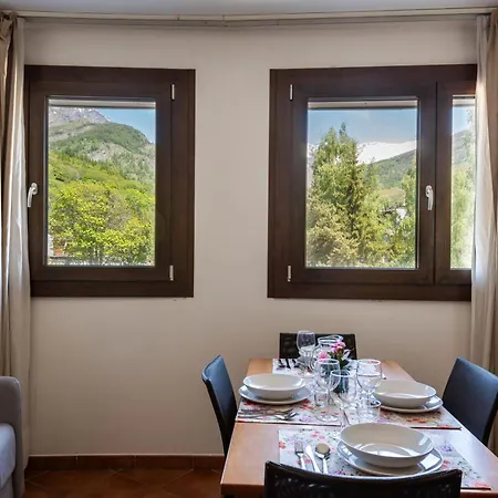 Sogno Di Montagna Sulle Piste Da Sci *